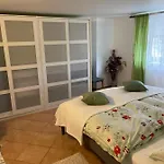 شقة Mirana With Garden And Free Parking زادار