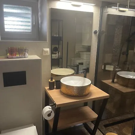 Διαμέρισμα Mirana With Garden And Free Parking *