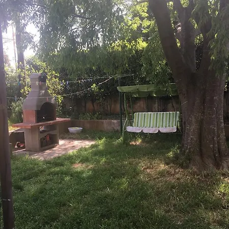 Διαμέρισμα Mirana With Garden And Free Parking *